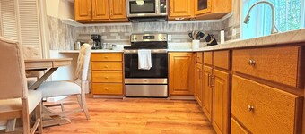 2Bed1 bath Near Ithaca &Cornell lower unit