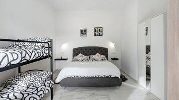 1 bedroom, free WiFi, bed sheets