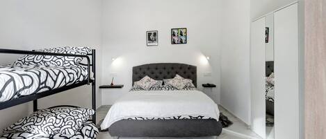 1 bedroom, free WiFi, bed sheets