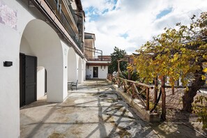 Property grounds - Sole Room with Private Bathroom and Mountain View (Agerola)