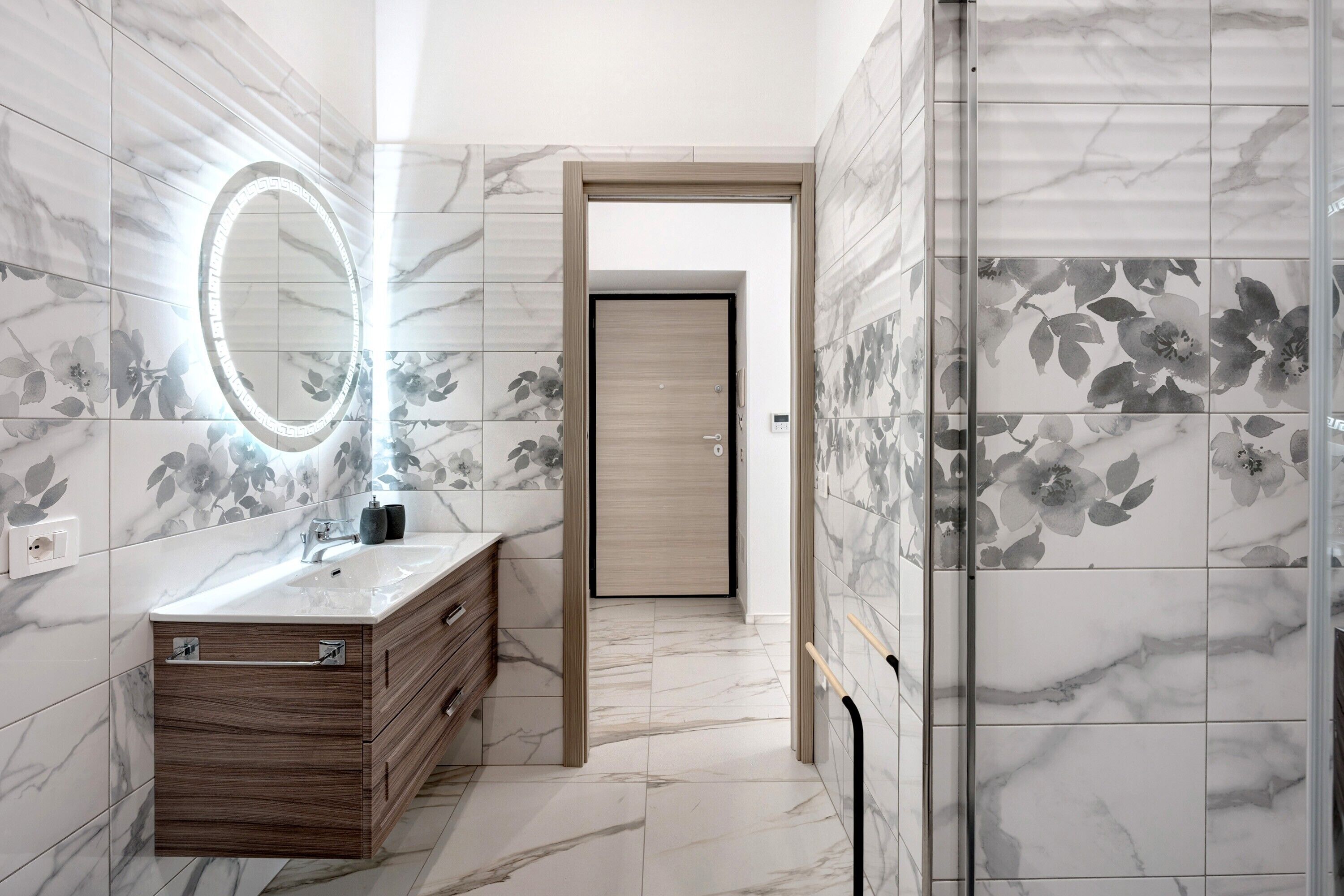 Bruser, hårtørrer, håndklæder