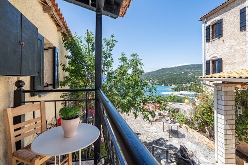 Ferienhaus 'Old Manor Cottage House 4' mit Meerblick, Wi-Fi und Klimaanlage