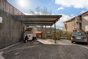 Property grounds - Sea Room with Private Bathroom and Mountain View (Agerola)