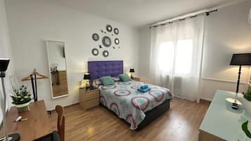 Iron/ironing board, free WiFi