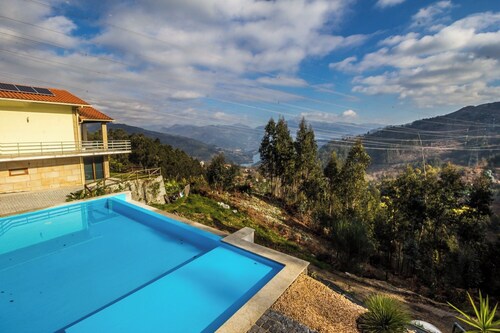 Bungalow 'T2' with Mountain View, Wi-Fi and Air Conditioning