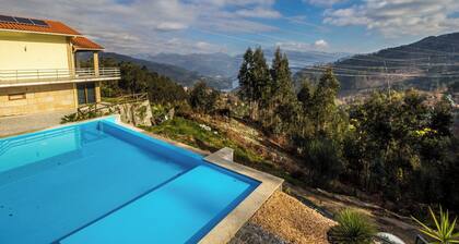 Bungalow 'T2' with Mountain View, Wi-Fi and Air Conditioning