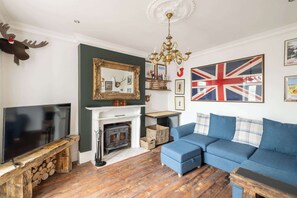 TV, fireplace - Host & Stay | Ranworth (Ravenscar)