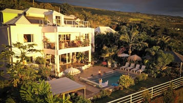 Piscine extérieure, piscine chauffée