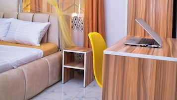 2 habitaciones, escritorio, wifi gratis y ropa de cama