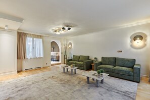 Apartment | Interior - Terrace Apartment Trocadero Eiffel Tower by Studio Prestige (Paris)