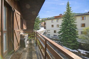 Standard-Apartment, Mehrere Schlafzimmer (Appartamento Beau Soleil) | Unterkunftsgelände