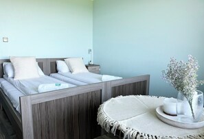 Basic Triple Room, Balcony, Bay View | Free WiFi - Pensjonat Błękitna Przystań (Puck)
