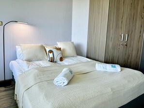 Basic Triple Room, Balcony, Bay View | Free WiFi - Pensjonat Błękitna Przystań (Puck)