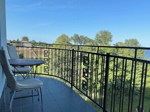 Basic Triple Room, Balcony, Bay View | Terrace/patio - Pensjonat Błękitna Przystań (Puck)