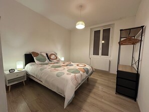 1 bedroom, WiFi, bed sheets - Gîte Le Central - Port & Plage (Fécamp)