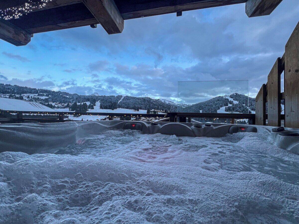 Bain à remous extérieur