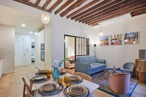 Apartment | Dining - Sublim Apartement Saint Germain des Pres (Paris)