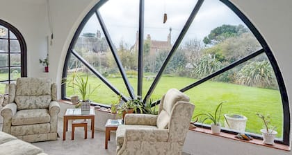 Warner Wood - Selsey - sleeps 16 guests in 5 bedrooms