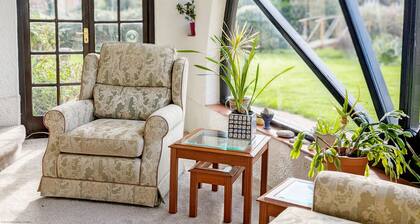 Warner Wood - Selsey - sleeps 15 guests in 5 bedrooms