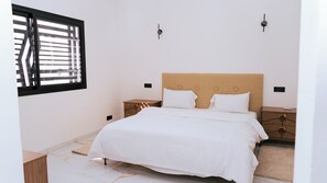 4 bedrooms, WiFi, bed sheets