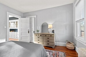 2 bedrooms, desk, free WiFi, bed sheets