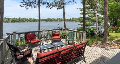 Crosslake house on Whitefish Chain w/3 King beds, dock, LilyPad, SUP