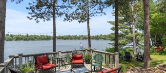 Crosslake house on Whitefish Chain w/3 King beds, dock, LilyPad, SUP