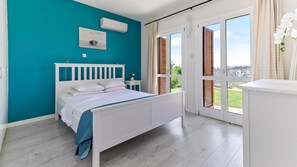 3 makuuhuonetta, silitysrauta/-lauta, ilmainen Wi-Fi, vuodevaatteet