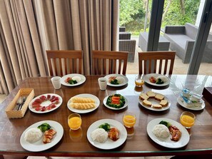 Daily continental breakfast for a fee - Kim Son Pool Villa Da Nang (Da Nang)