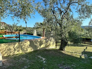 Outdoor pool - Residence Valle degli Ulivi Three-room apartment 1 in the green with swimming pool, veranda and wi-fi. (Puglia)