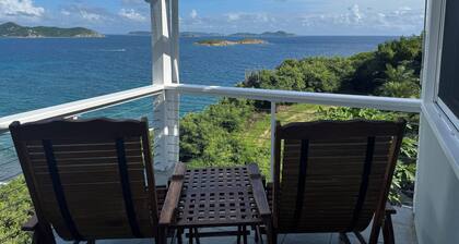 Folly View-Ocean sounds & views w/parking, full kitchen, A/C bedroom, Starlink
