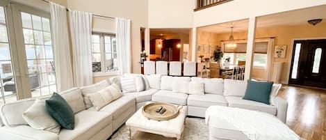 Smart TV, fireplace, DVD player, books