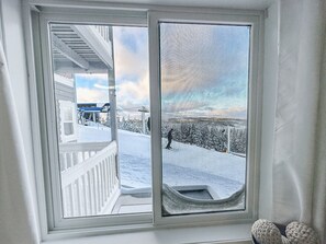 Interior - Lux 1BR Ski IN/OUT: King+Queen, No Sleeper! @Lift (Snowshoe)