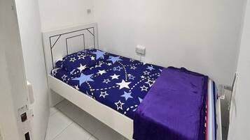 Single Room | Free WiFi