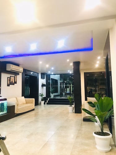 Hotel Park Plaza Varanasi