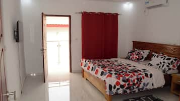 Habitació doble o amb dos llits individuals clàssica | Escriptori, cortines opaques i habitacions insonoritzades
