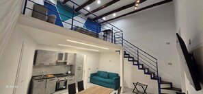 Comfort Apartment, 2 Bedrooms, Balcony | Private kitchen | Espresso maker, coffee/tea maker, electric kettle, toaster - Appart.ti Dimora di Parthenope Pontenuov (Naples)