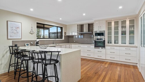 Seaside Living, Family Style!