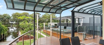 The Boathouse – Pool & Private Slip