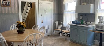 5 Bedroom Cottage at the 500 acre Poland Spring Resort with lots of onsite activities!