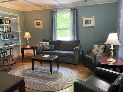 5 Bedroom Cottage at the 500 acre Poland Spring Resort with lots of onsite activities!