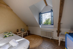 4 habitaciones, wifi gratis y ropa de cama 