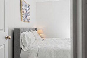 3 bedrooms, WiFi, bed sheets