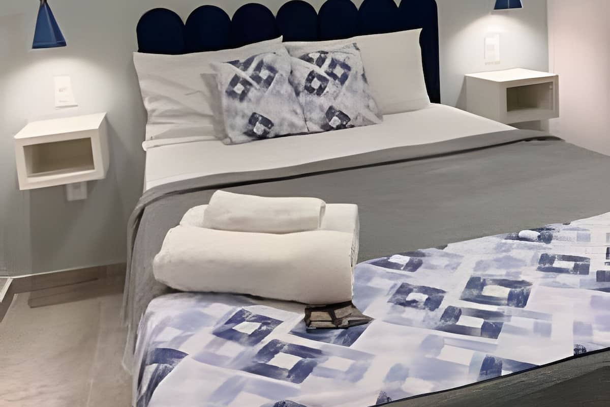 經濟公寓 | 高級寢具、Select Comfort 床墊、手提電腦工作空間、免費 Wi-Fi