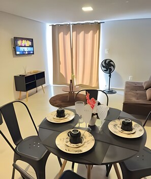 Family Apartment | Dining - Loft do Braga (Cabo Frio)
