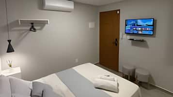 Apartment | Premium bedding, Select Comfort beds, laptop workspace, free WiFi