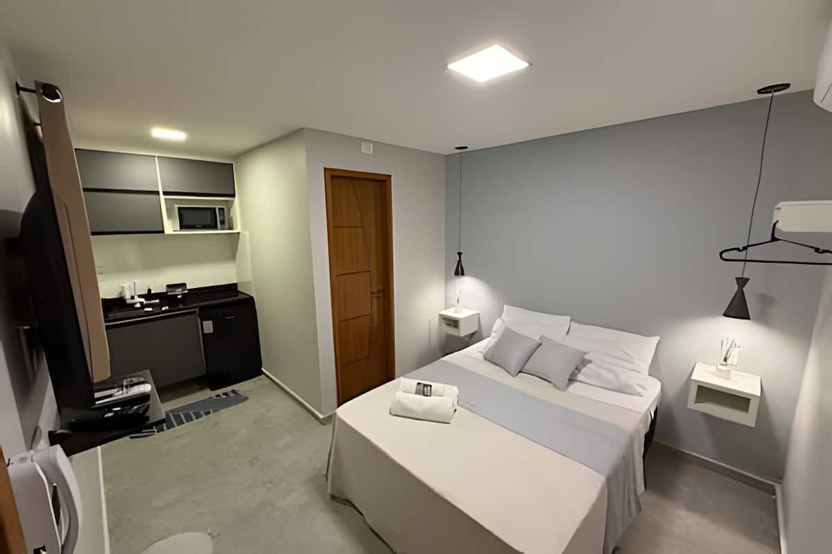 公寓 | 高級寢具、Select Comfort 床墊、手提電腦工作空間、免費 Wi-Fi