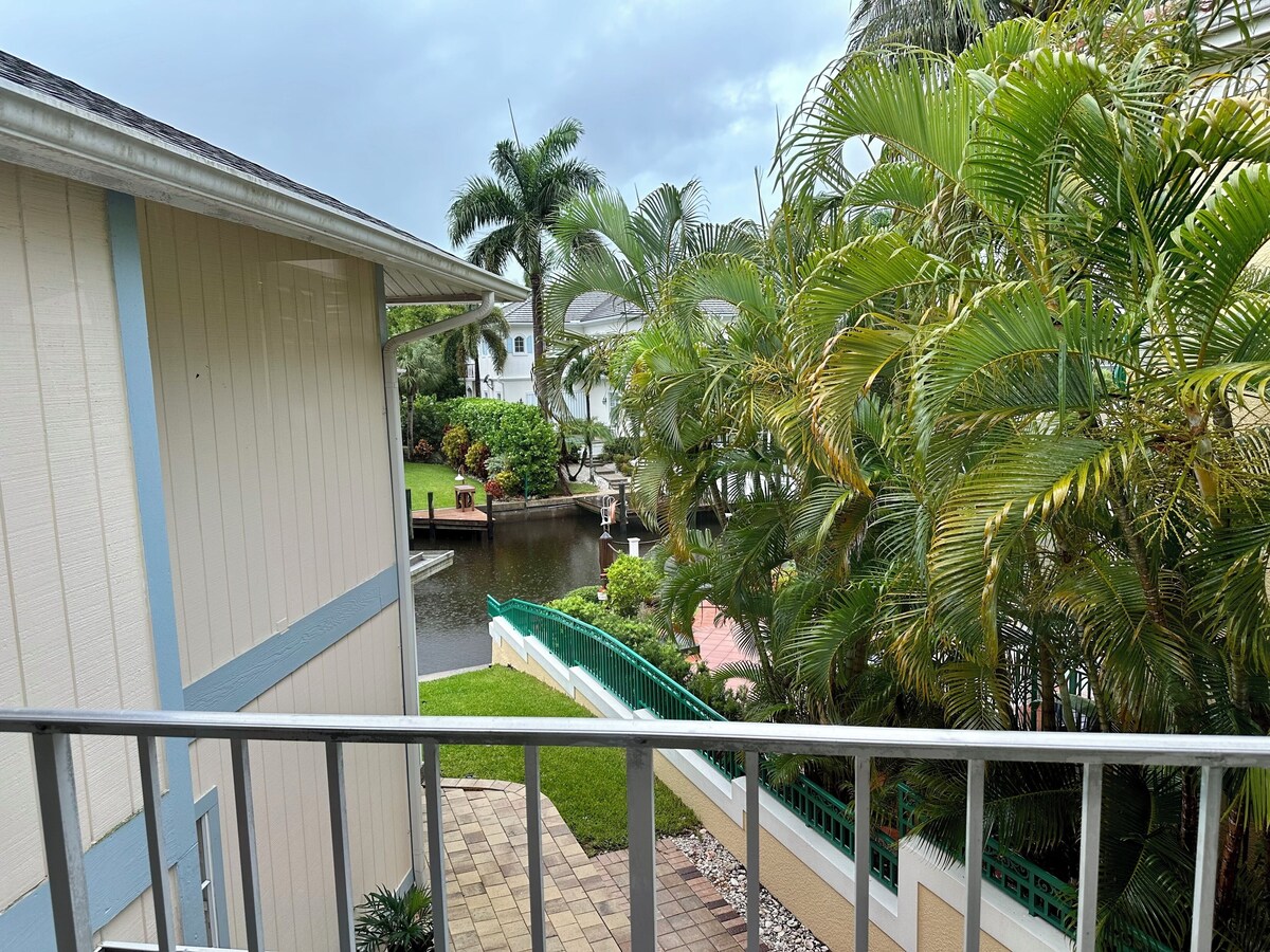 Photo 11 of Newly listed Waterfront Townhouse in Old Naples