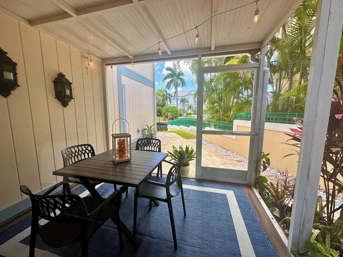 Photo 6 of Newly listed Waterfront Townhouse in Old Naples