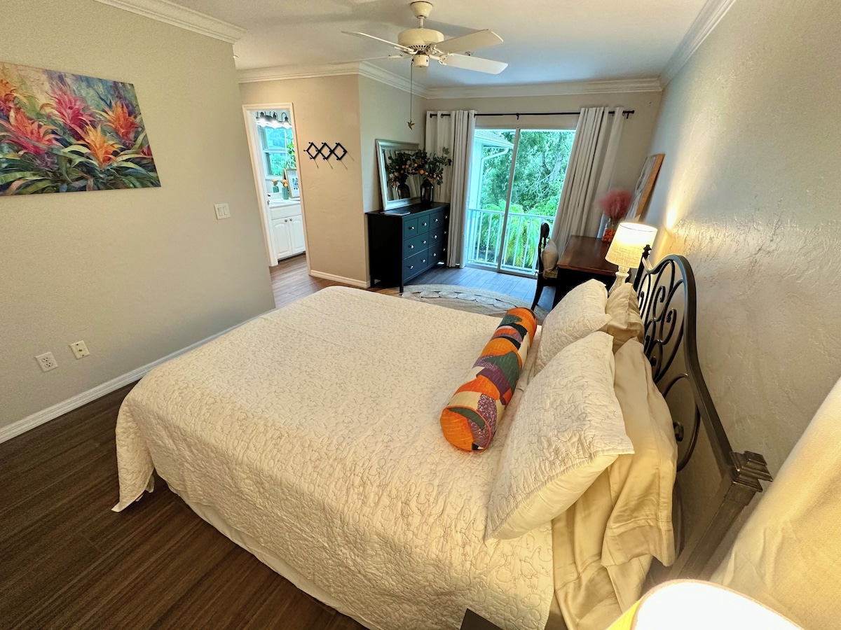 Photo 17 of Newly listed Waterfront Townhouse in Old Naples